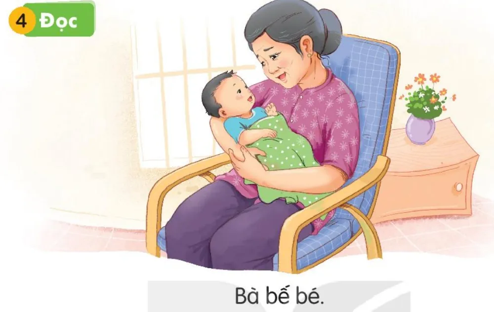 bà ngồi ghế bế em bé.