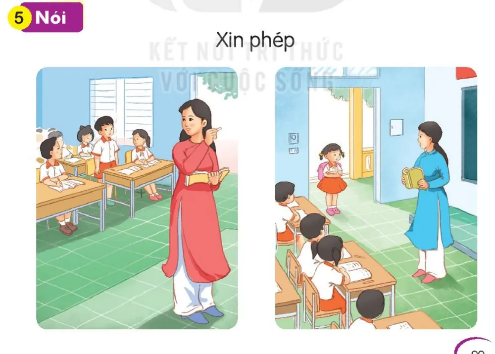 (1) cô giáo trong lớp, một bạn đứng lên; (2) bạn nhỏ đeo cặp đứng ở cửa lớp, cô giáo cầm sách.